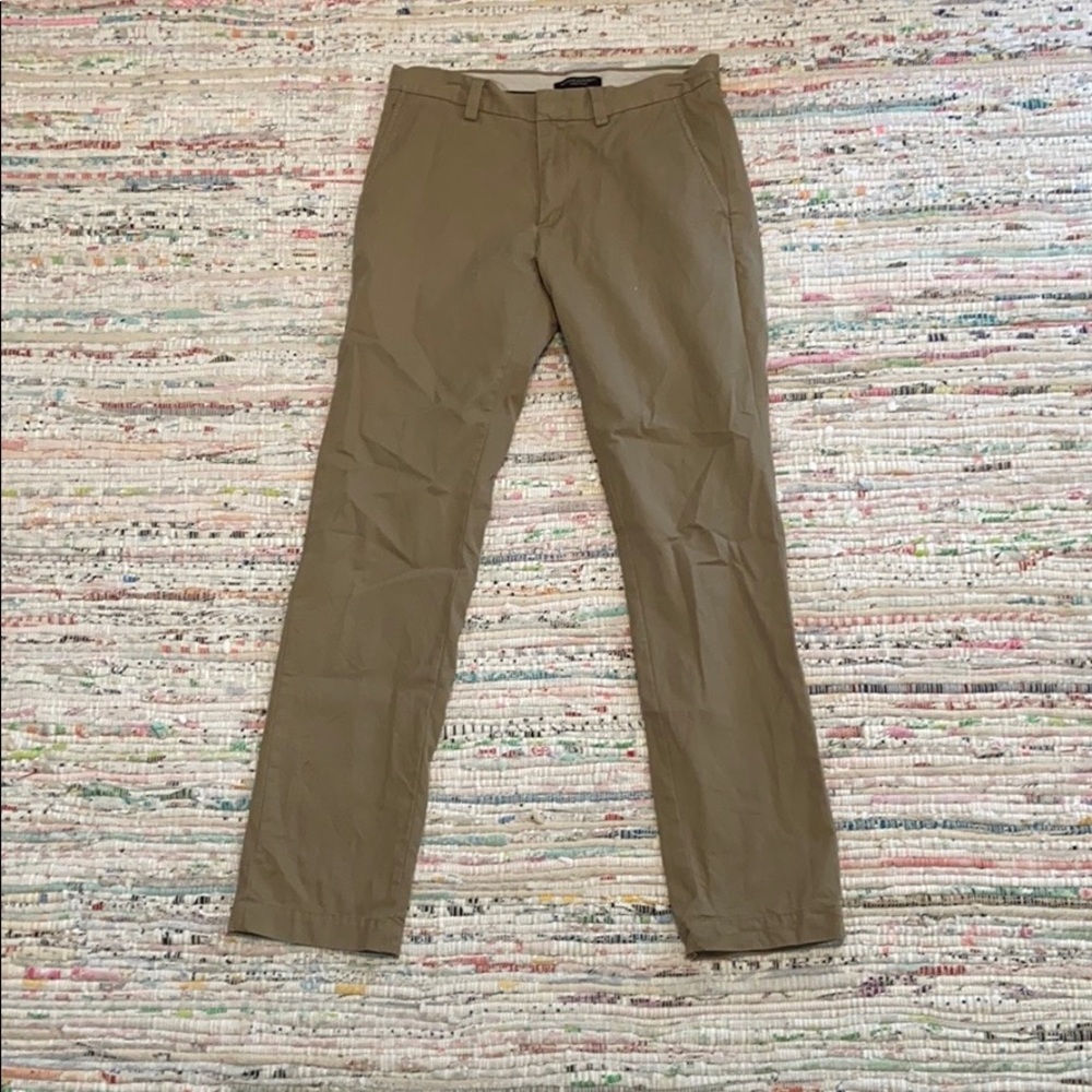 Tan “aiden chino”